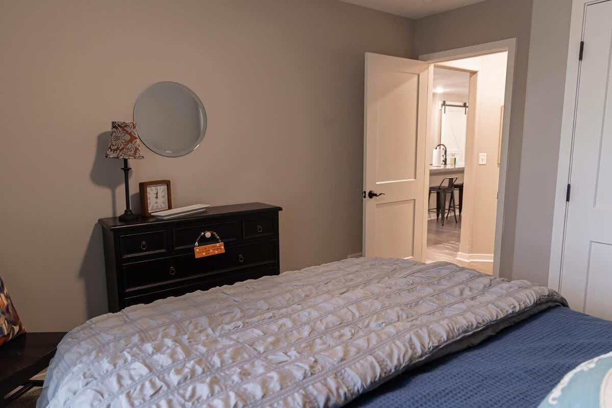 Brand New 2 Bed With Office Villa Loves Park ภายนอก รูปภาพ